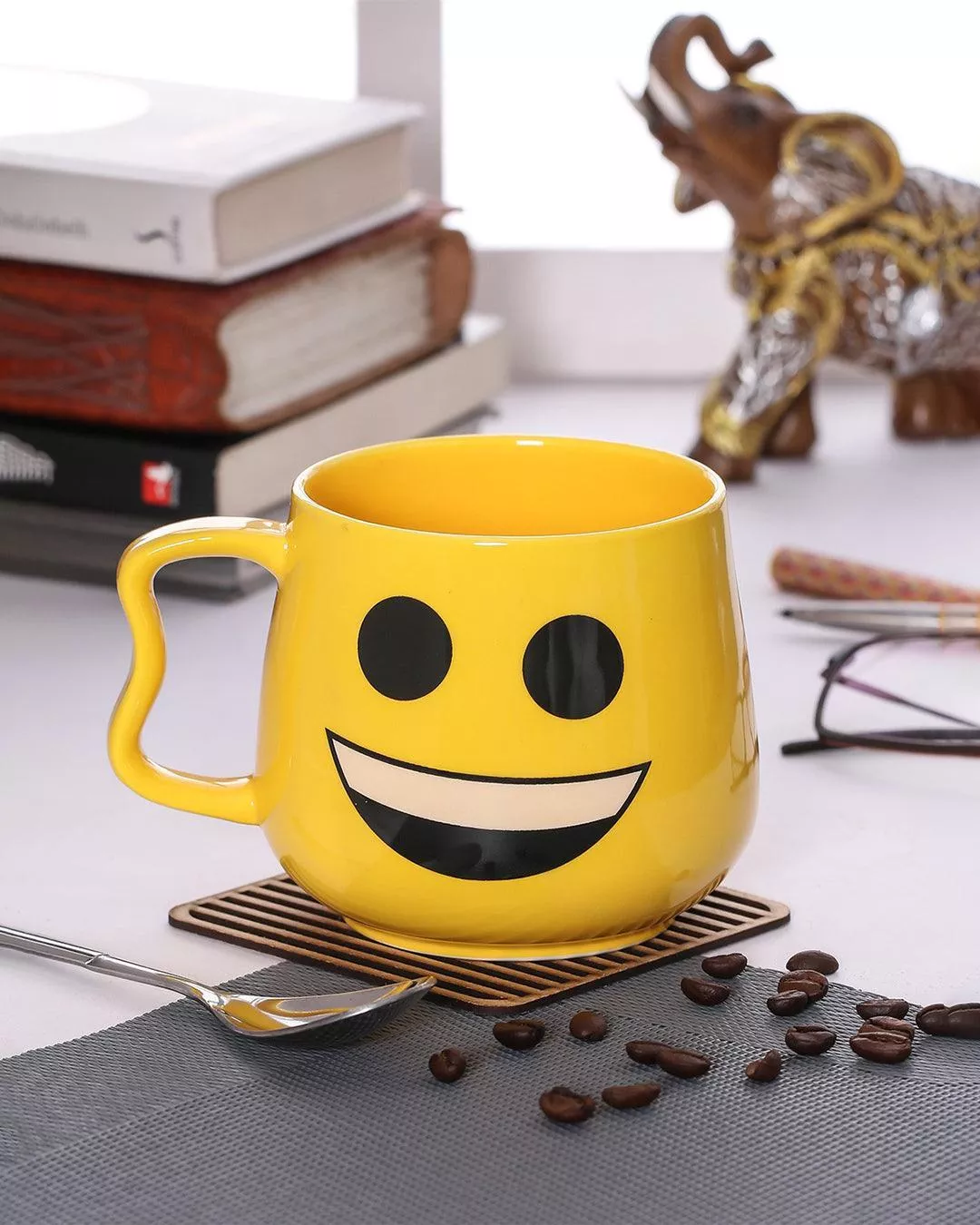 ‘Smileys Face Emoji’ Tea & Coffee Mug in Ceramic ( 530mL, Microwave Safe)